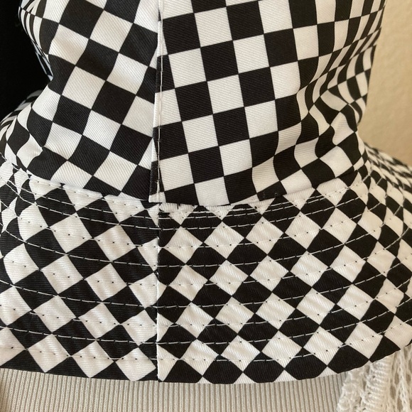 Bucket hat checkers black white hat reversible hat new with tag hat - Picture 6 of 9